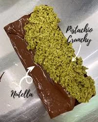 Kek Tapak Kuda Pistachio Nutella
